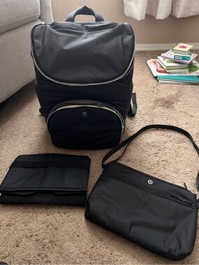 LULULEMON NEW PARENT BACKPACK + CROSSBODY + CHANGING MAT